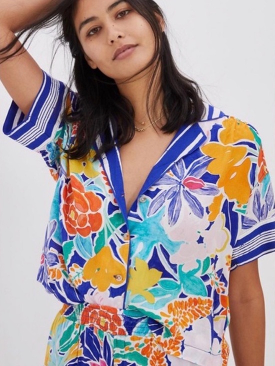 Anthropologie Tops - Anthropologie Sisters Gulassa Whimsy Blue Floral Motif Button Down Short Sleeve